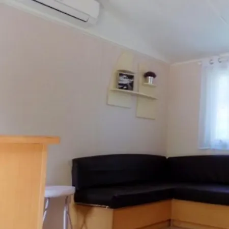 With 2 Bedrooms In Prunellidifiumorbo With Furnished Garden And Wifi 6 Km From The Beach Prunelli-di-Fiumorbo