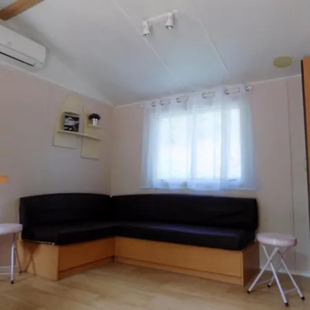 With 2 Bedrooms In Prunellidifiumorbo With Furnished Garden And Wifi 6 Km From The Beach Prunelli-di-Fiumorbo